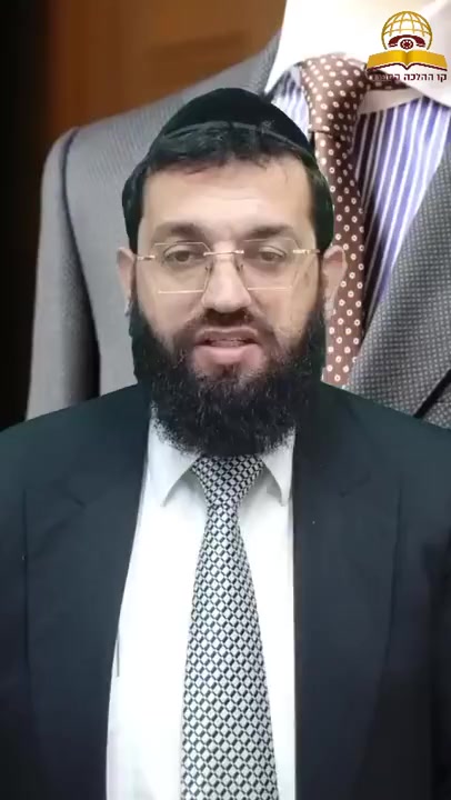 האם יש ענין ללבוש בגדי שבת בפורים? הרב אושרי אזולאי